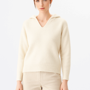 Maglia con cappuccio e scollo a V