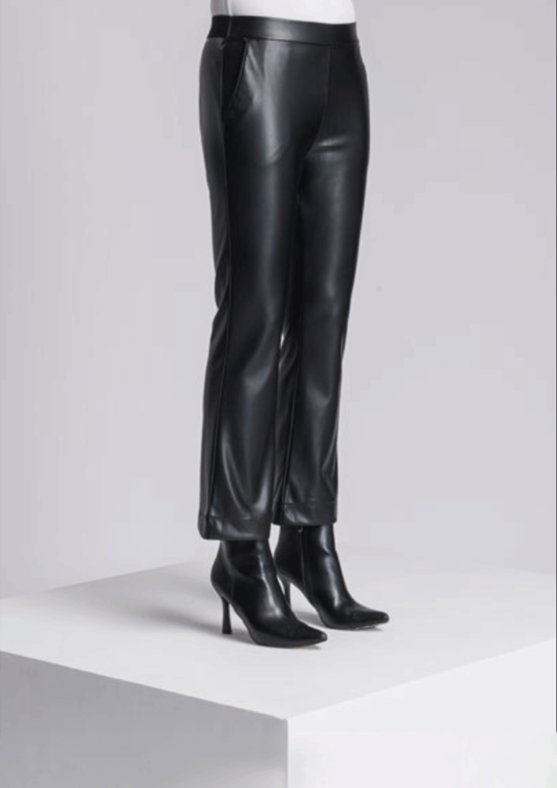 Pantalone in Ecopelle - immagine 2