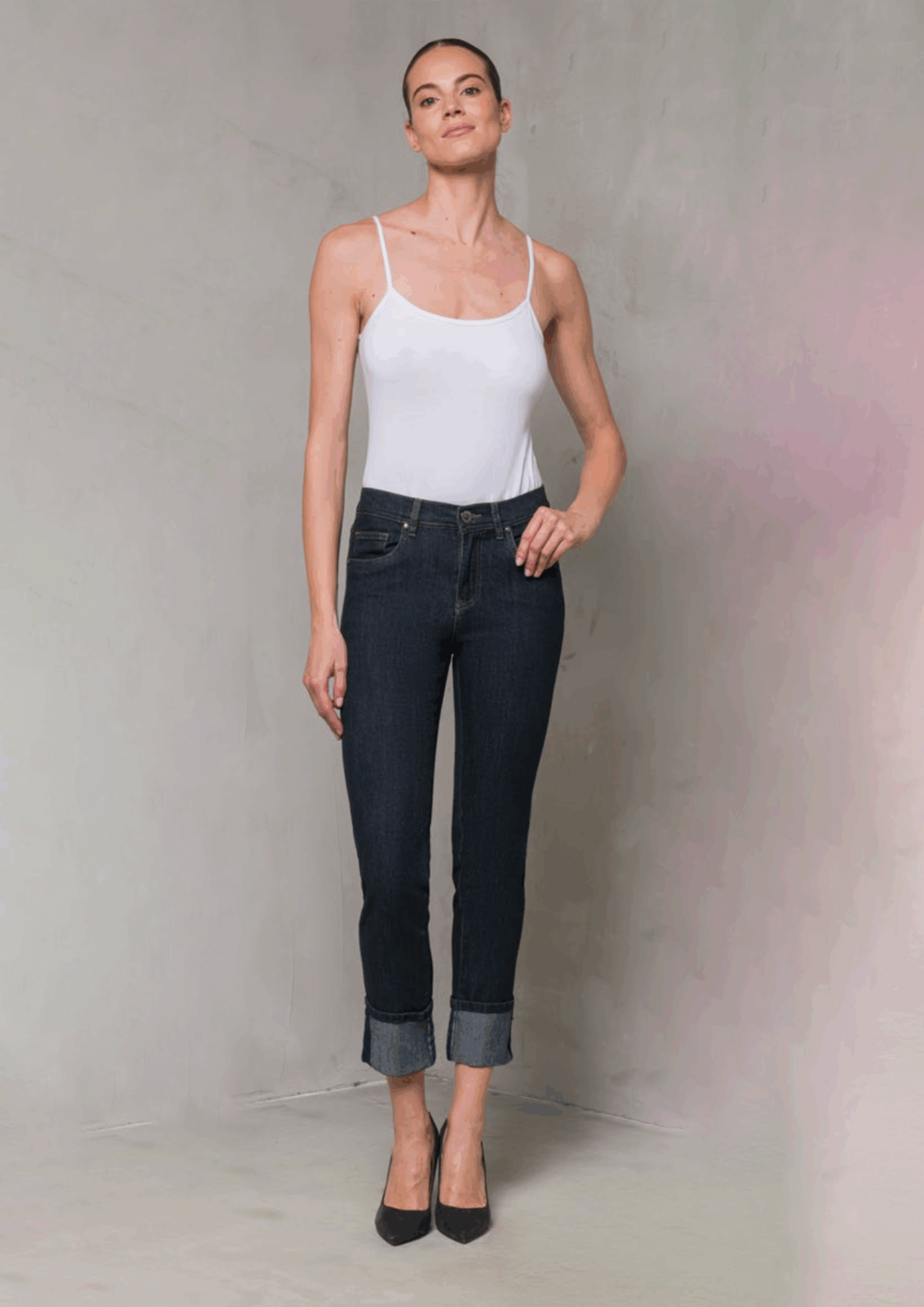 Jeans con risvolto blu